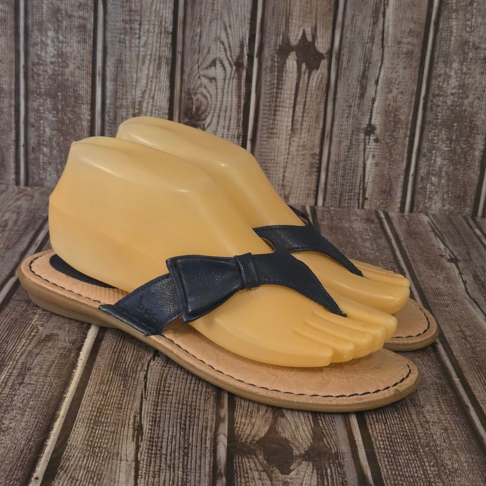 Navy Thong Sandals - BOC by Born (size 7)